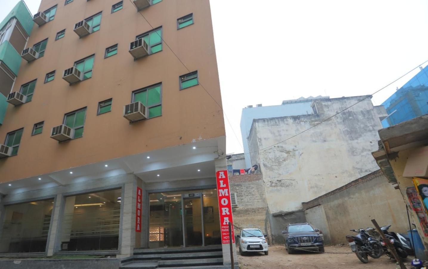 Hotel Almora Inn - Near By Delhi International Airport - With Free Airport Pickup And Drop ニューデリー エクステリア 写真