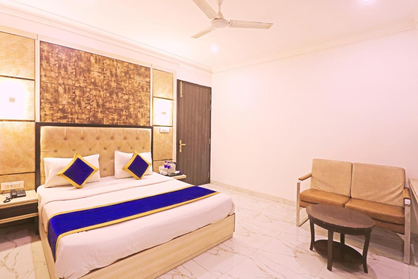 Hotel Almora Inn - Near By Delhi International Airport - With Free Airport Pickup And Drop ニューデリー エクステリア 写真