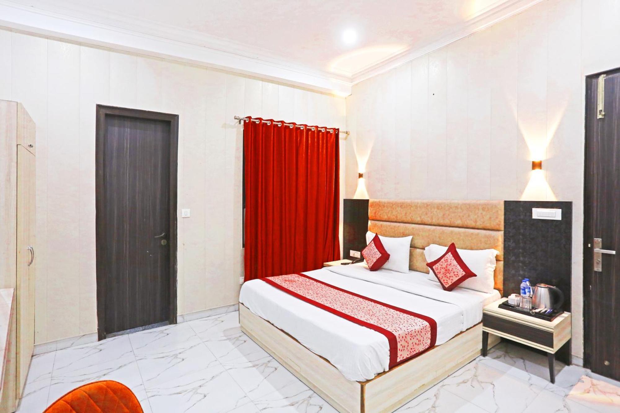 Hotel Almora Inn - Near By Delhi International Airport - With Free Airport Pickup And Drop ニューデリー エクステリア 写真