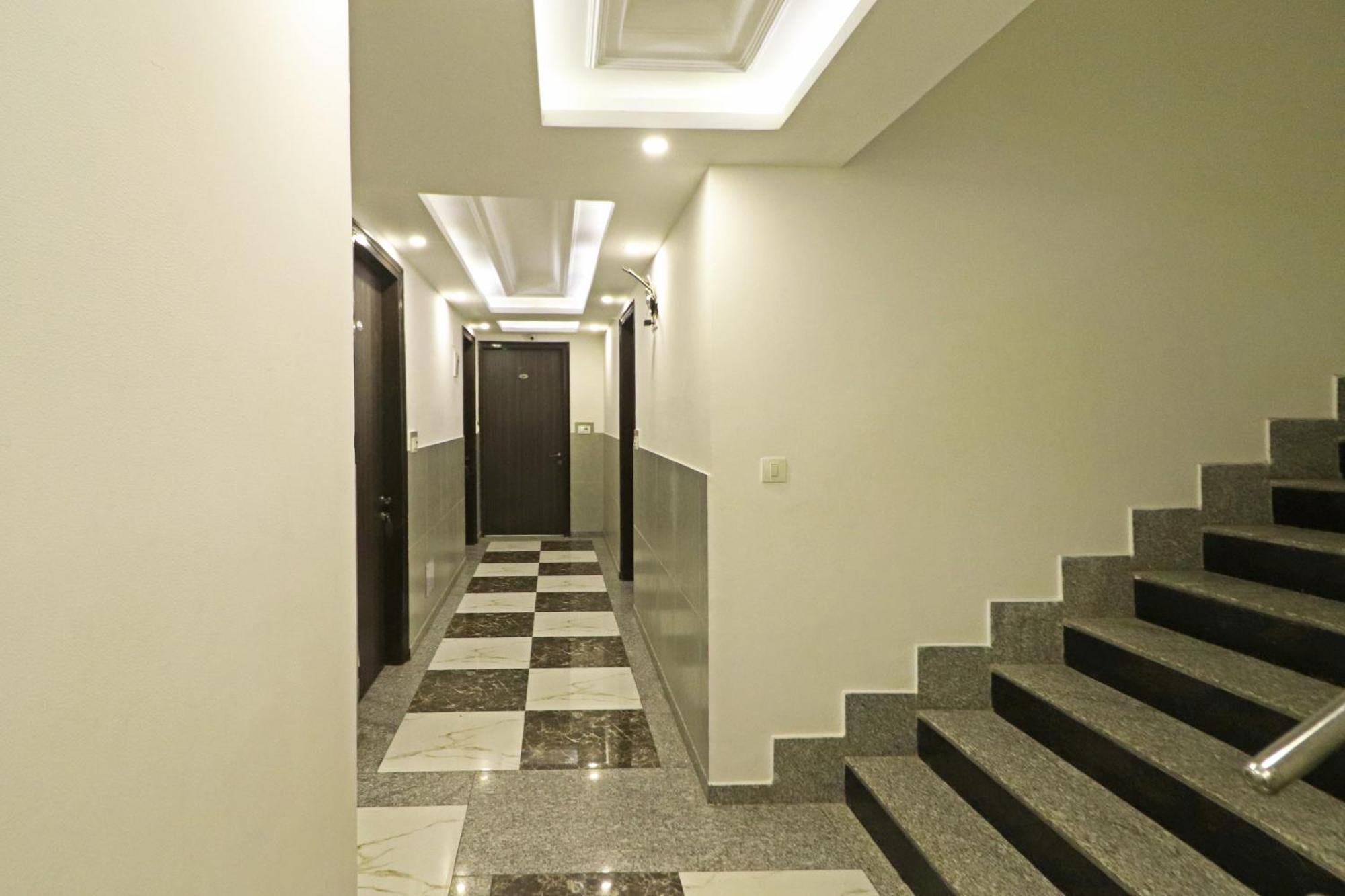 Hotel Almora Inn - Near By Delhi International Airport - With Free Airport Pickup And Drop ニューデリー エクステリア 写真