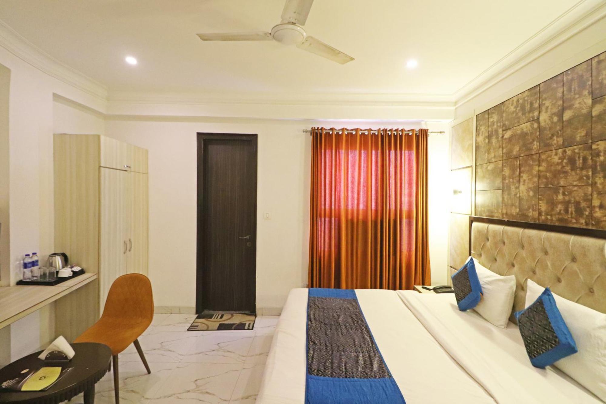 Hotel Almora Inn - Near By Delhi International Airport - With Free Airport Pickup And Drop ニューデリー エクステリア 写真